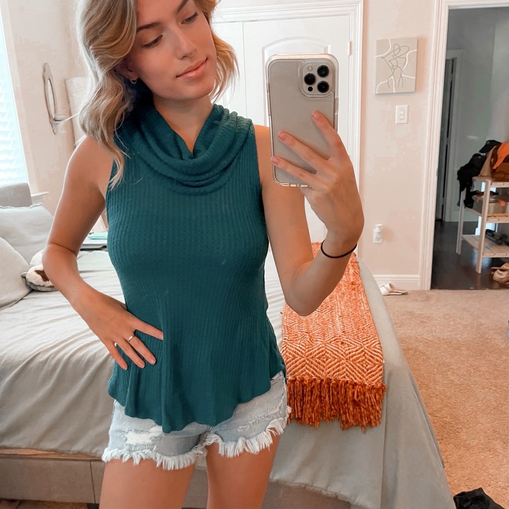 Teal Turtle-Neck Tank
